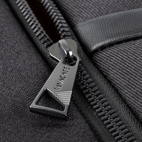 Рюкзак для ноутбука RIVACASE 8164 Clark до 17.3", чёрный
