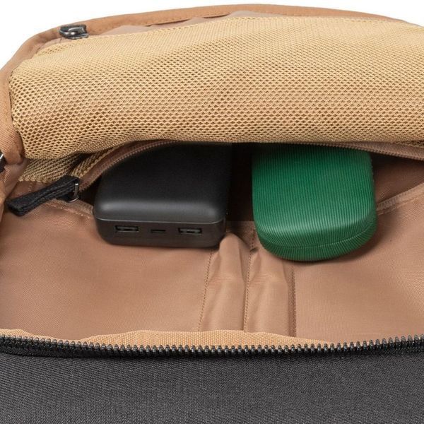 Рюкзак для ноутбука RIVACASE 8164 Clark до 17.3", чёрный